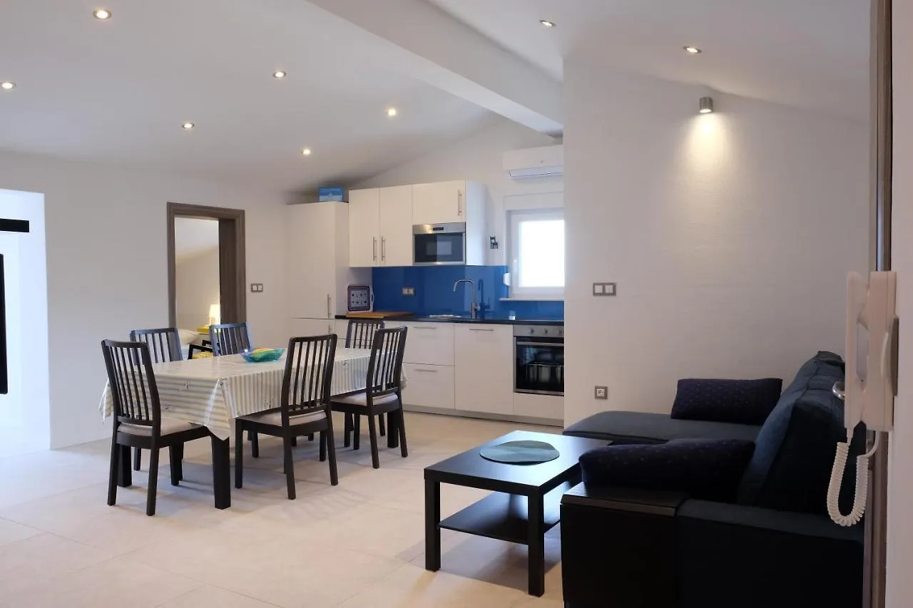 Apartmani Mojca Selce Croatia