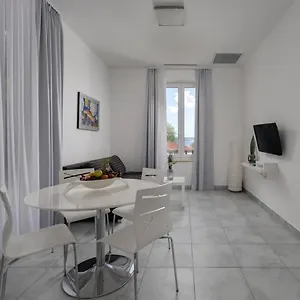  Apartment Apartments Club Vala