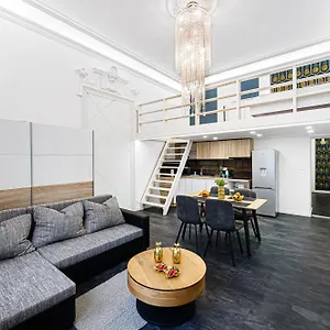 Florence Downtown Apartman Budapest