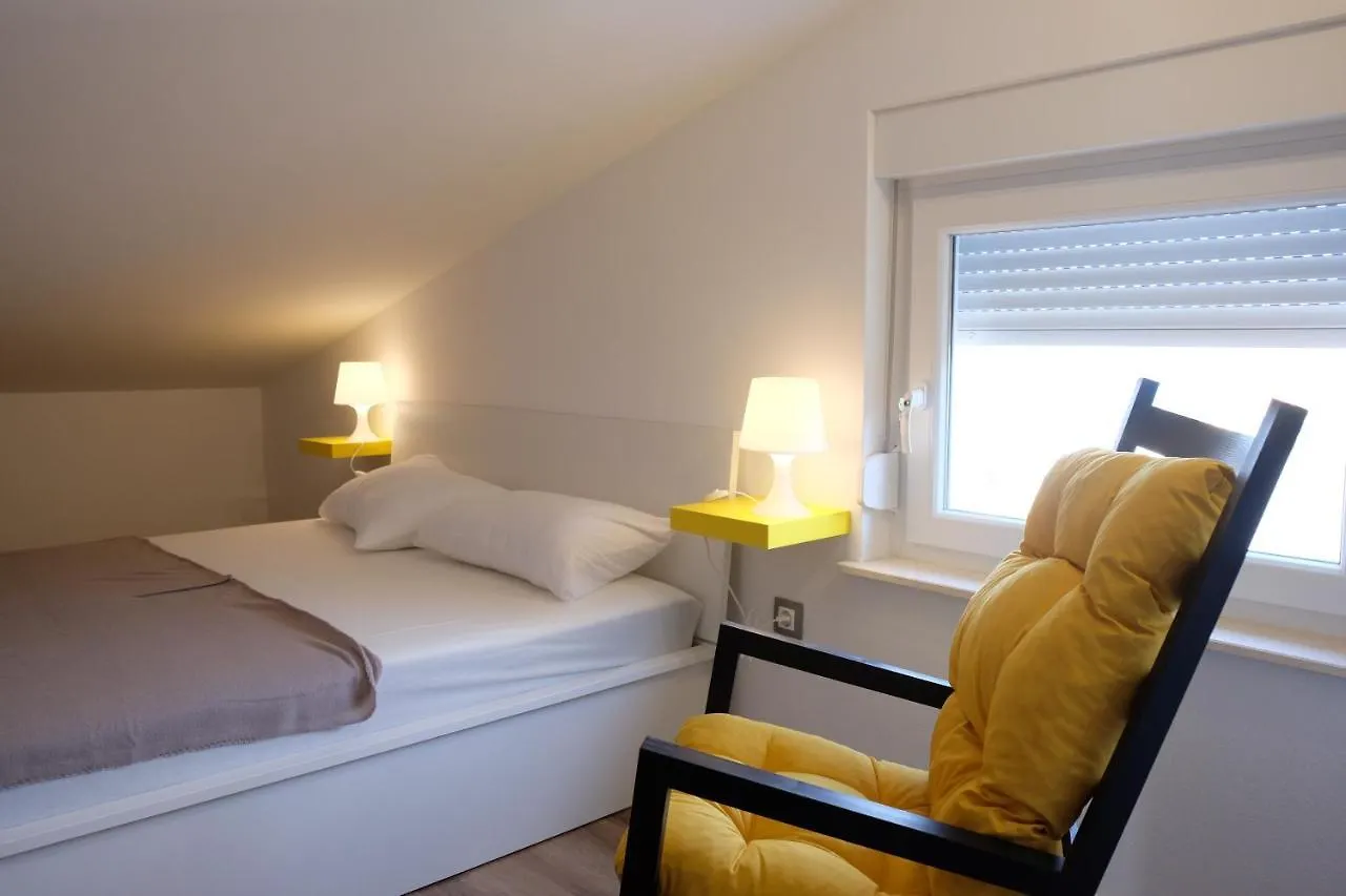 Apartmani Mojca Selce